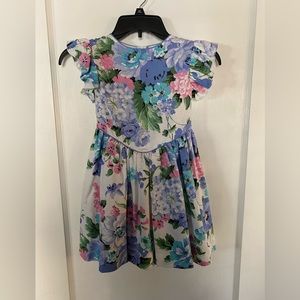 Girls dress